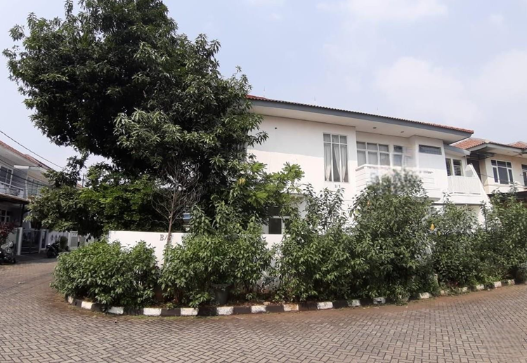 Properti terdaftar untuk dijual atau disewa - Rumah 2 Lantai Siap Huni Komplek Griya Mas Srengseng Jakarta Barat